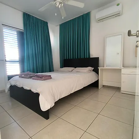 Efterpis12 St. House Case de vacanță Paralimni