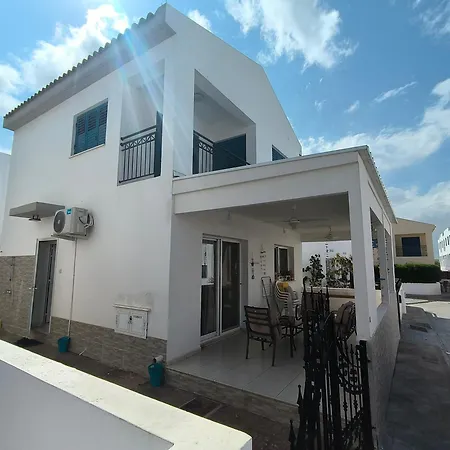 Case de vacanță Efterpis12 St. House Paralimni